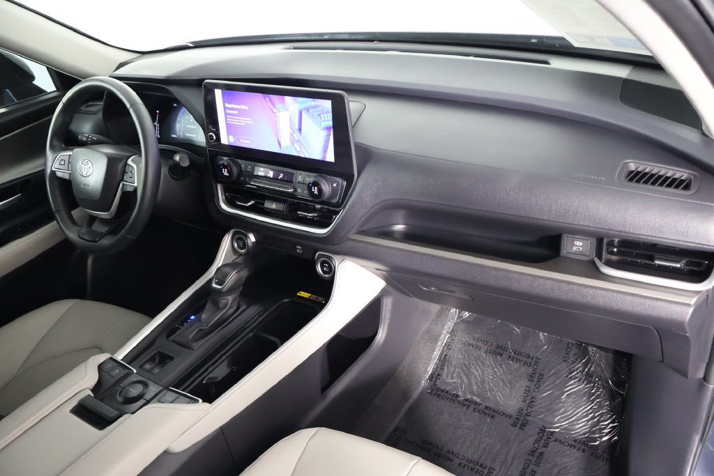 Used 2024 Toyota Grand Highlander FWD image 17