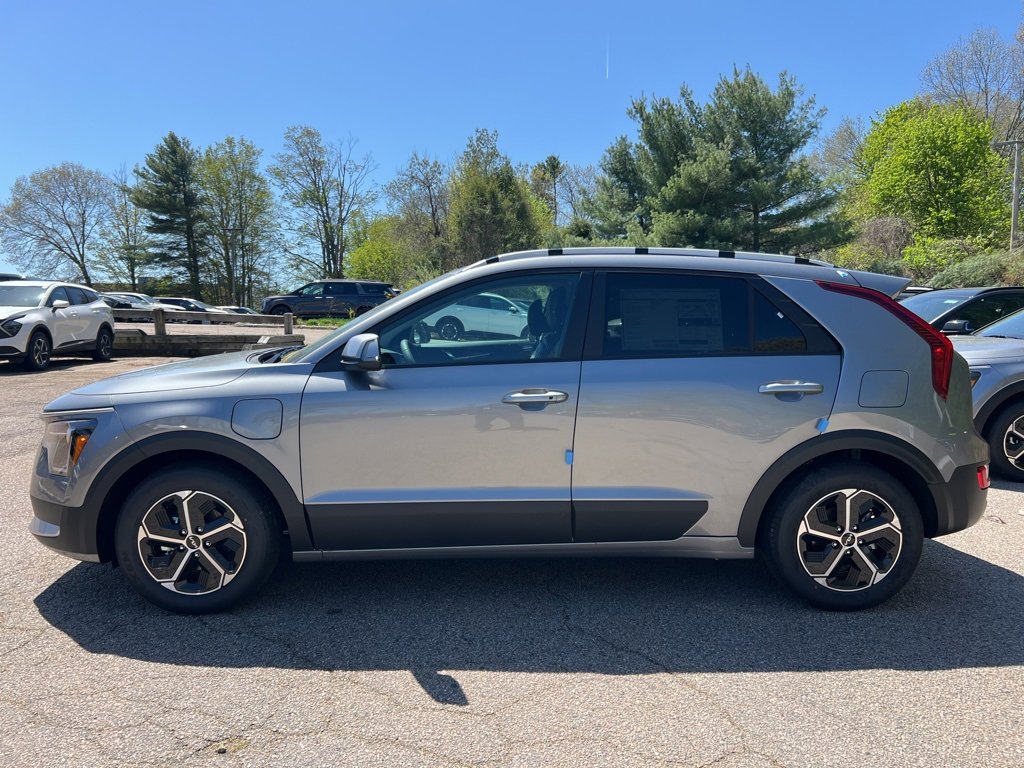New 2025 Kia Niro EX w/ EX Cold Weather Package image 2