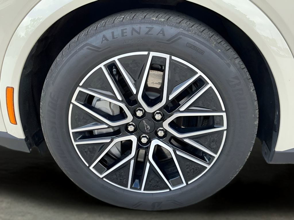 Certified 2025 Ford Mustang Mach-E Premium image 17