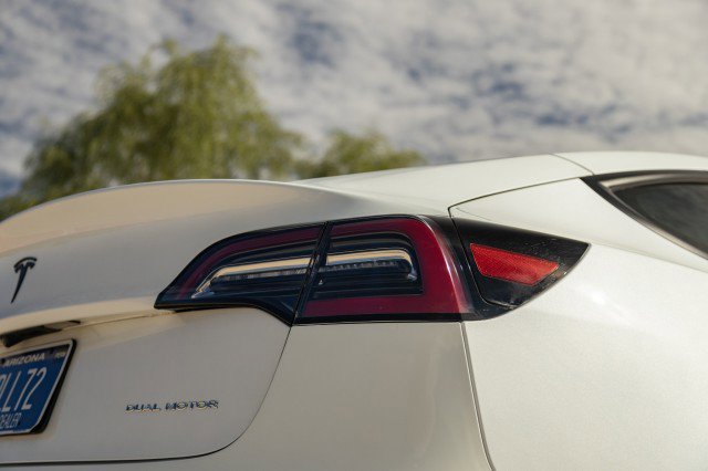 Used 2022 Tesla Model 3 image 13