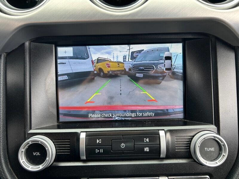 Used 2020 Ford Mustang Premium RWD image 18