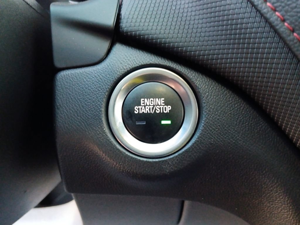 Used 2022 Chevrolet Equinox RS w/ RS Leather Package FWD image 18