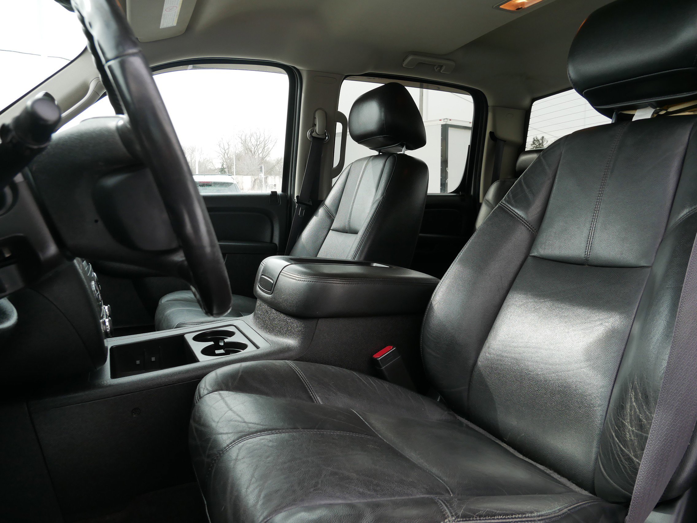 Used 2013 Chevrolet Silverado 2500 LTZ w/ LTZ Plus Package image 6