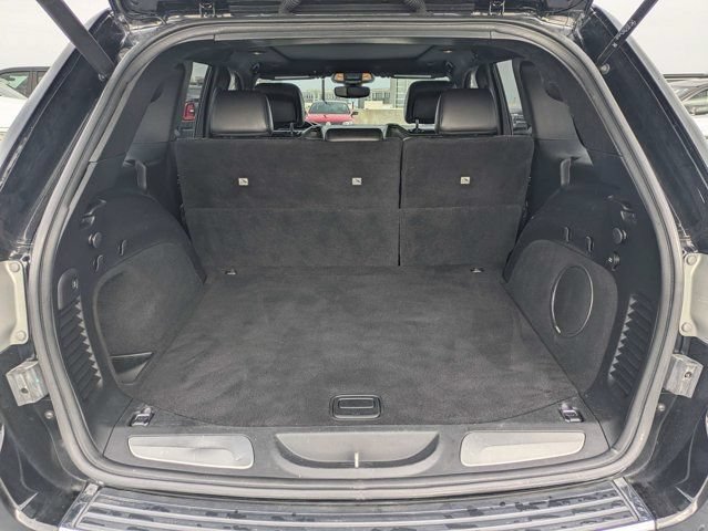 Used 2020 Jeep Grand Cherokee Overland RWD image 12