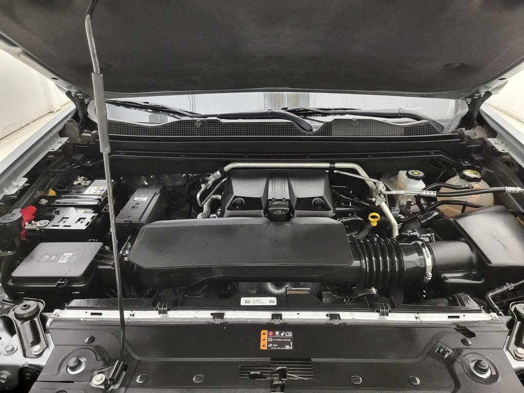 Certified 2025 Chevrolet Colorado ZR2 w/ Technology Package image 45