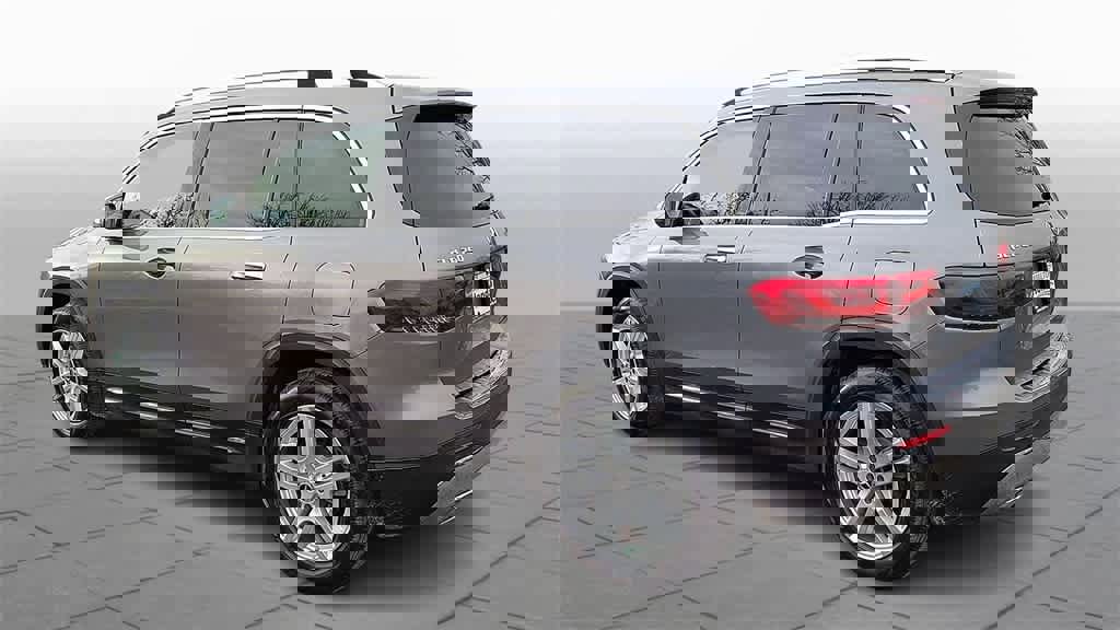 Used 2021 Mercedes-Benz GLB 250 4MATIC image 6