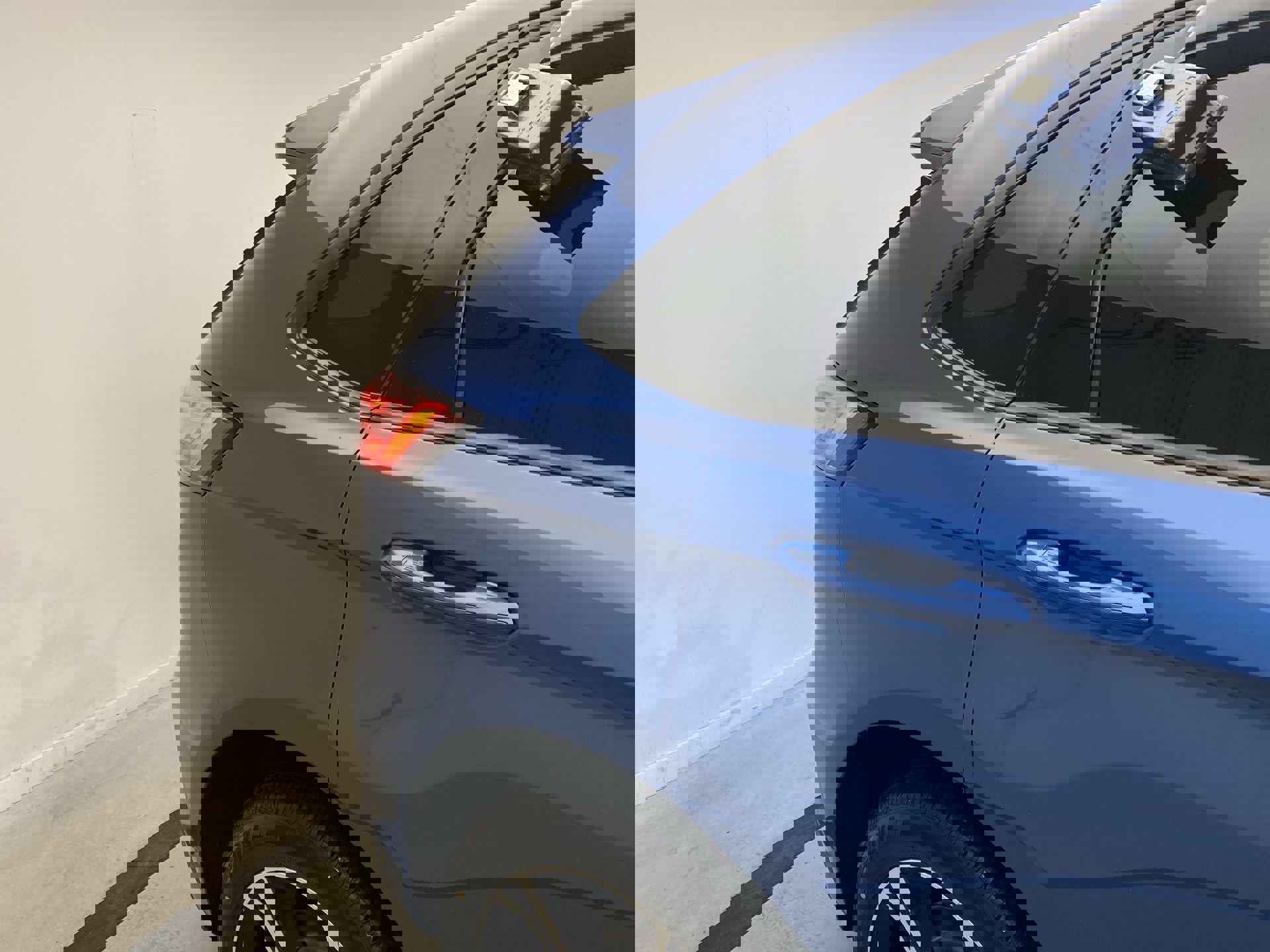 Used 2019 Ford Edge ST w/ Cold Weather Package image 22