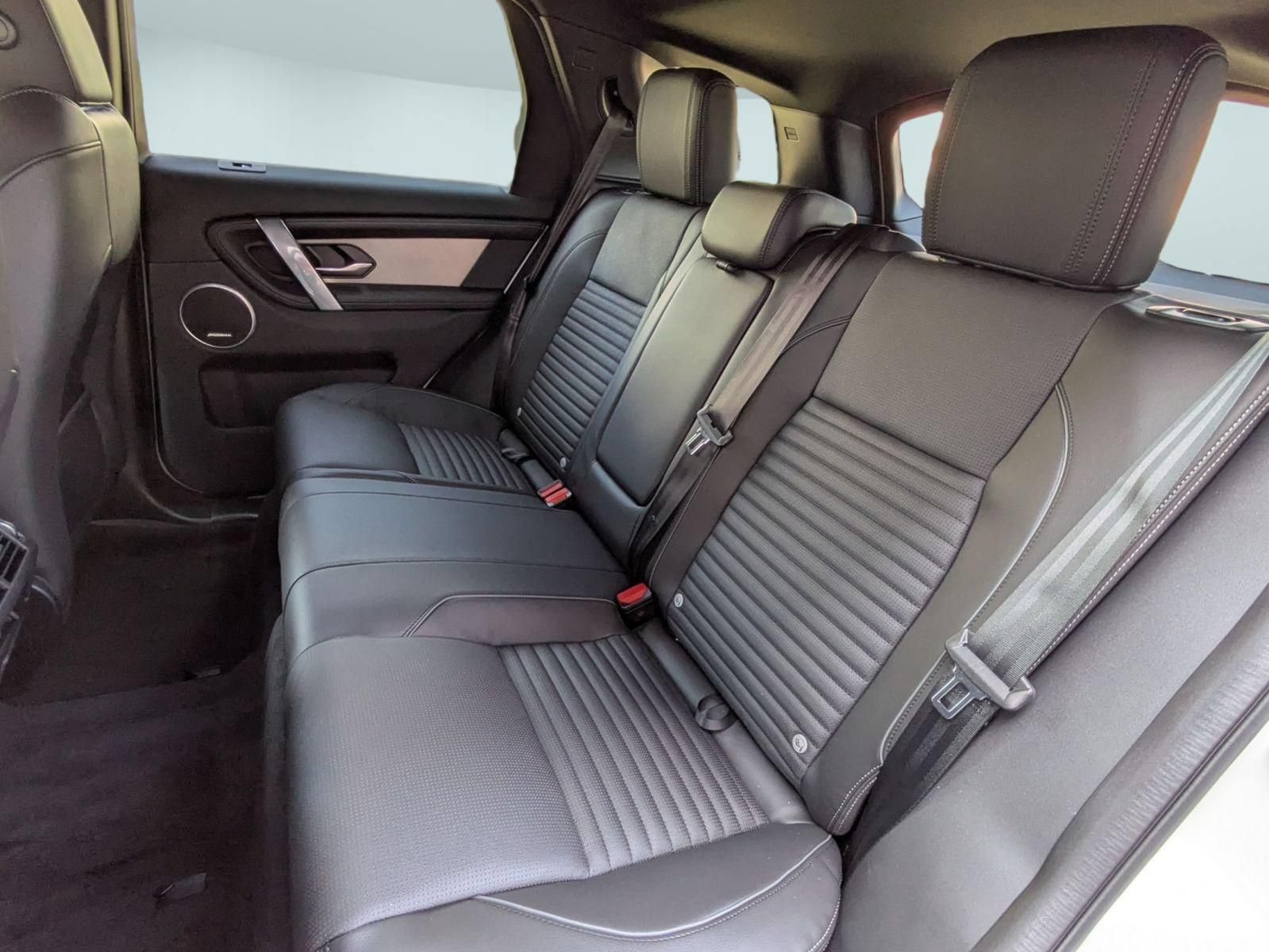 New 2026 Land Rover Discovery Sport Landmark AWD/4WD image 25