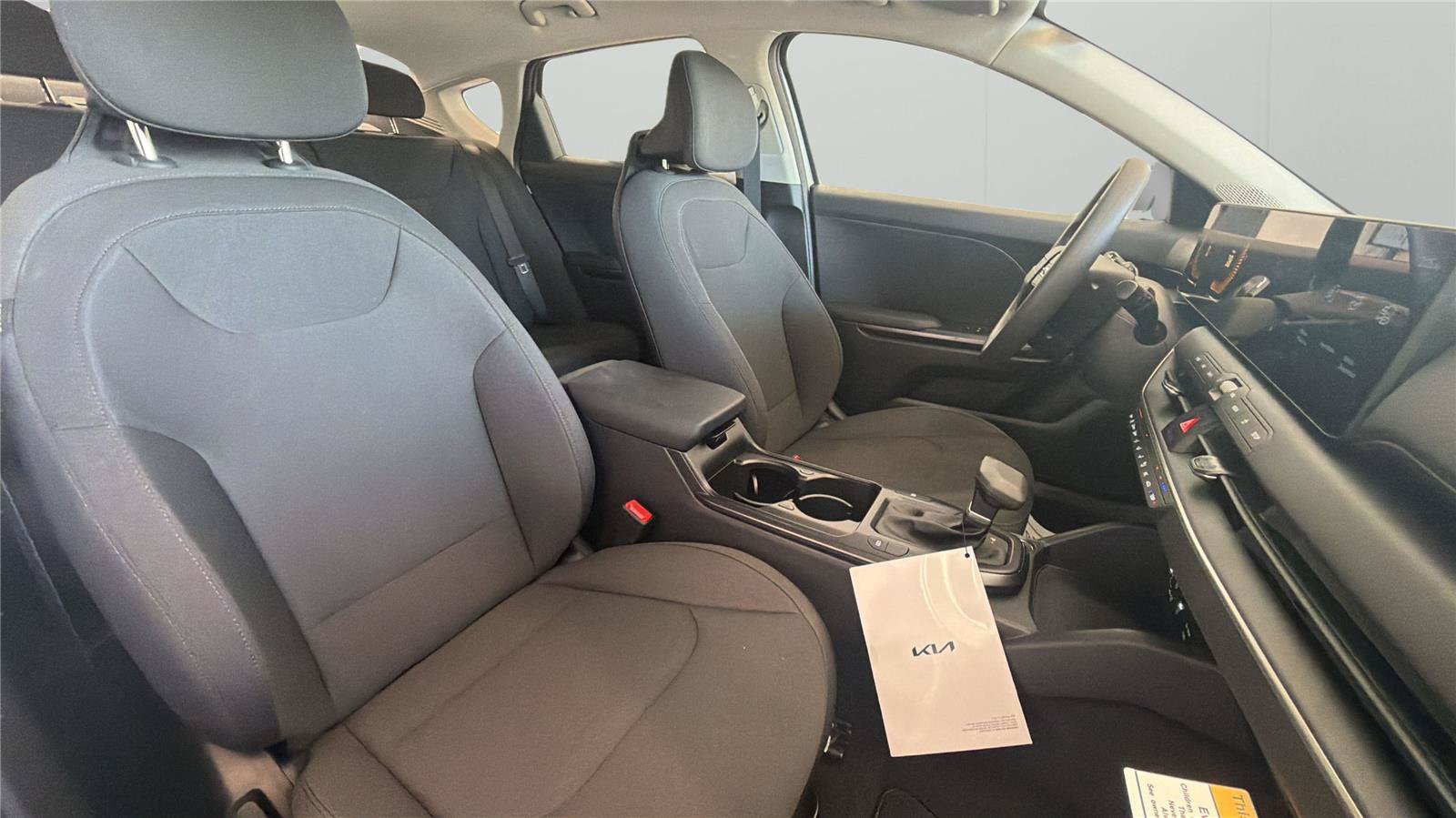 New 2026 Kia K4 FWD image 14