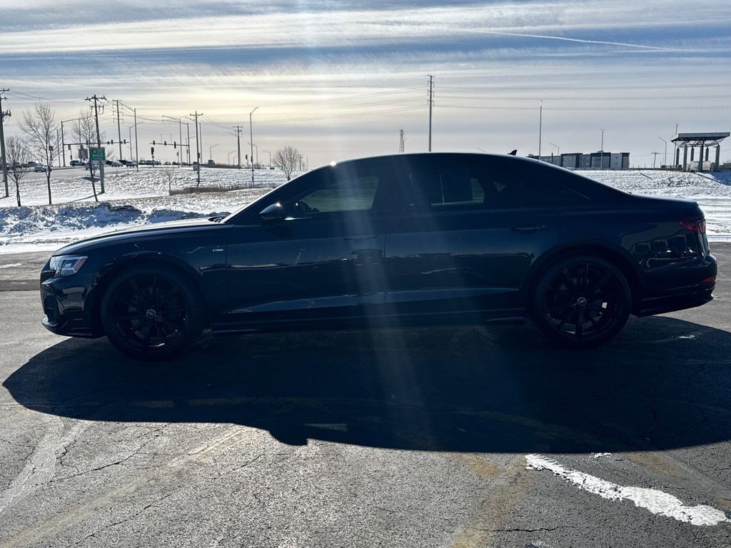 Used 2022 Audi A8 L 3.0T w/ Executive Package image 8
