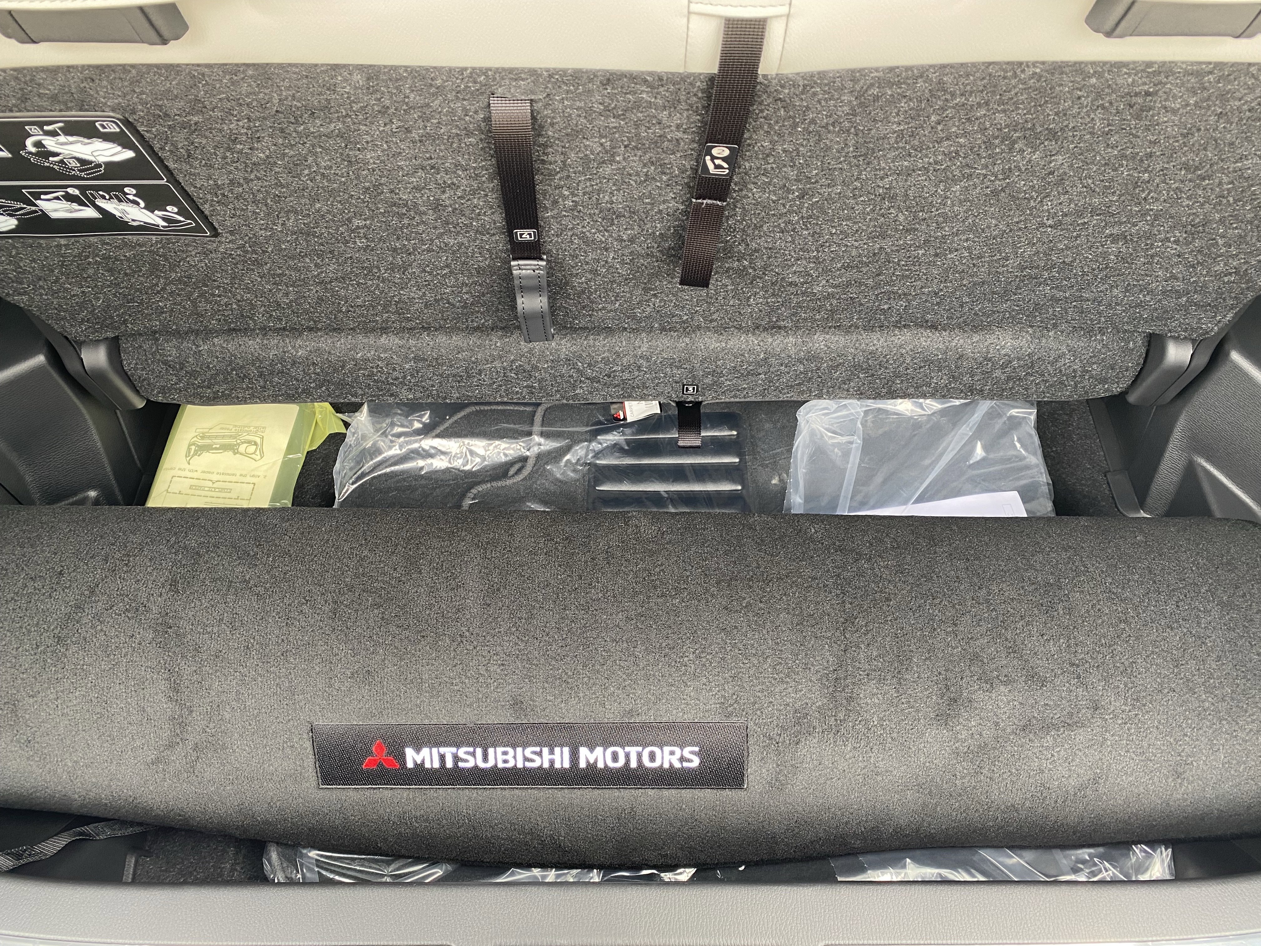 New 2026 Mitsubishi Outlander SEL image 27