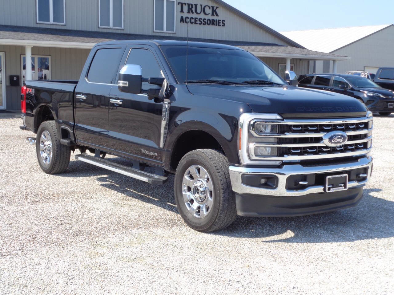 Used 2024 Ford F250 Lariat w/ Chrome Package image 4