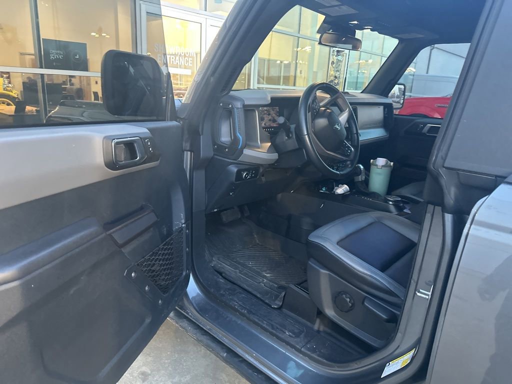 Used 2024 Ford Bronco Black Diamond image 5