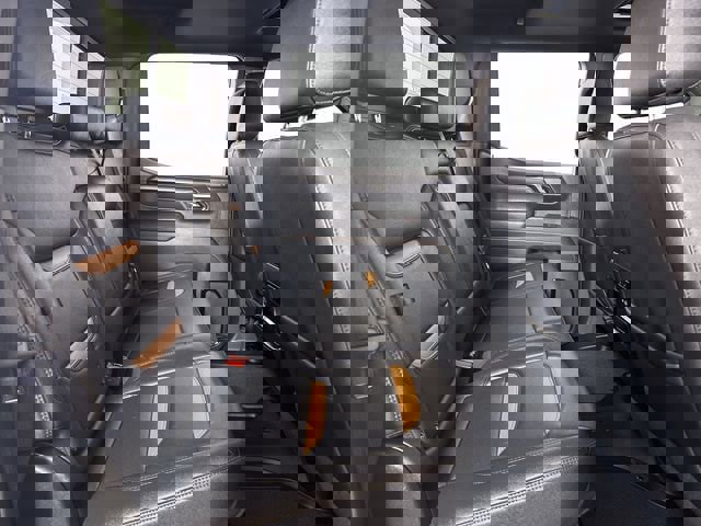 Used 2025 GMC Sierra 1500 AT4 w/ AT4 Premium Package image 28