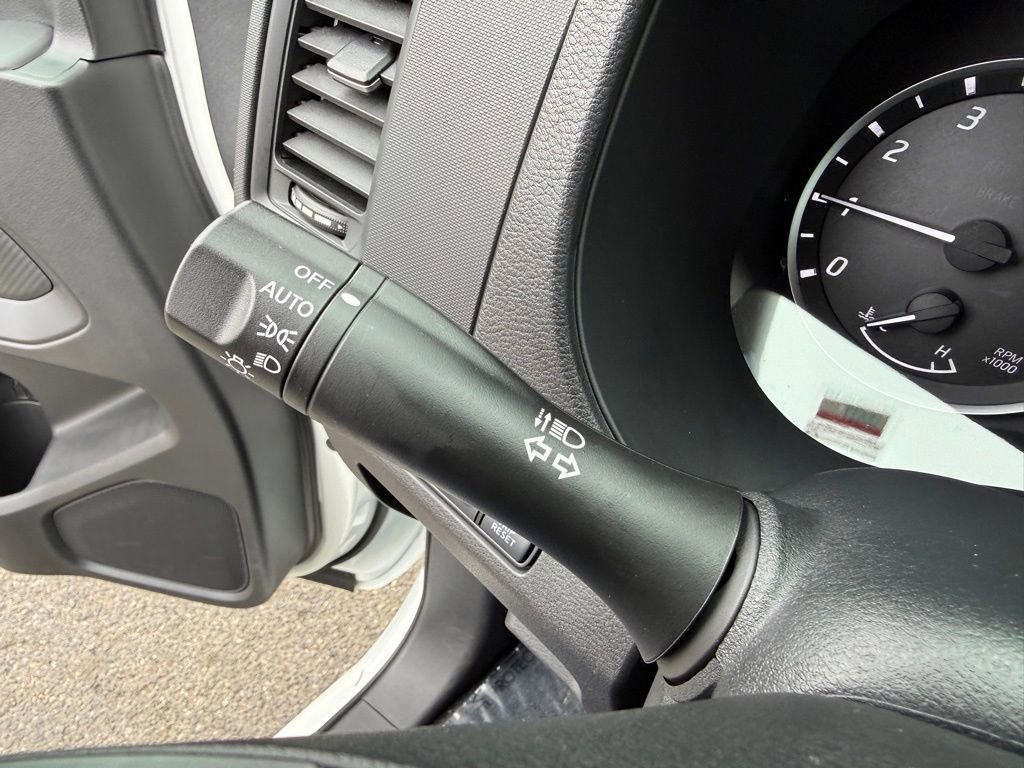 Used 2024 Nissan Frontier S w/ Technology Package image 29