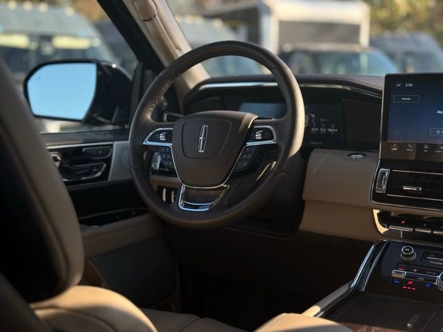 Certified 2024 Lincoln Navigator Reserve image 26