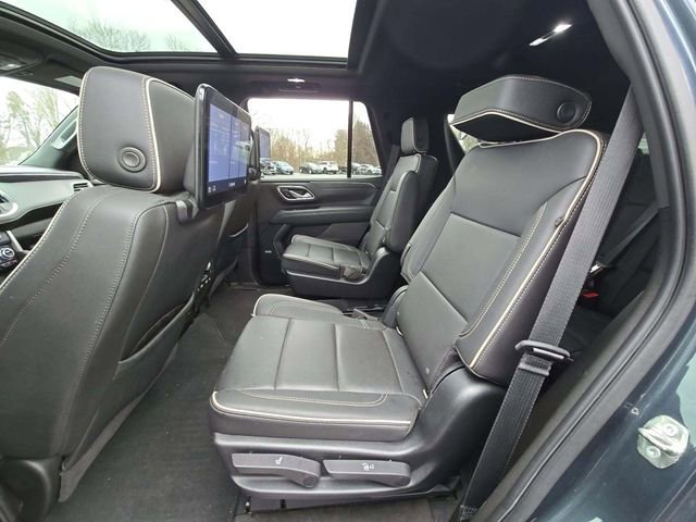 Used 2021 GMC Yukon SLT w/ SLT Premium Package image 14
