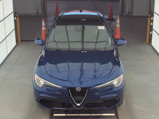 Used 2022 Alfa Romeo Stelvio Ti AWD/4WD image 4