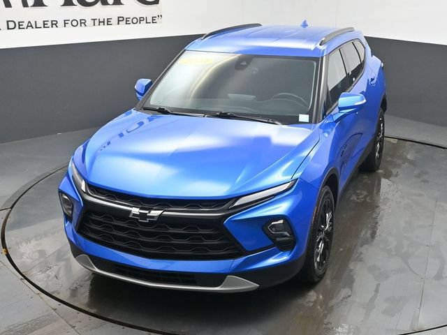 Used 2024 Chevrolet Blazer LT w/ LPO, Black Grille Bar Package FWD image 45