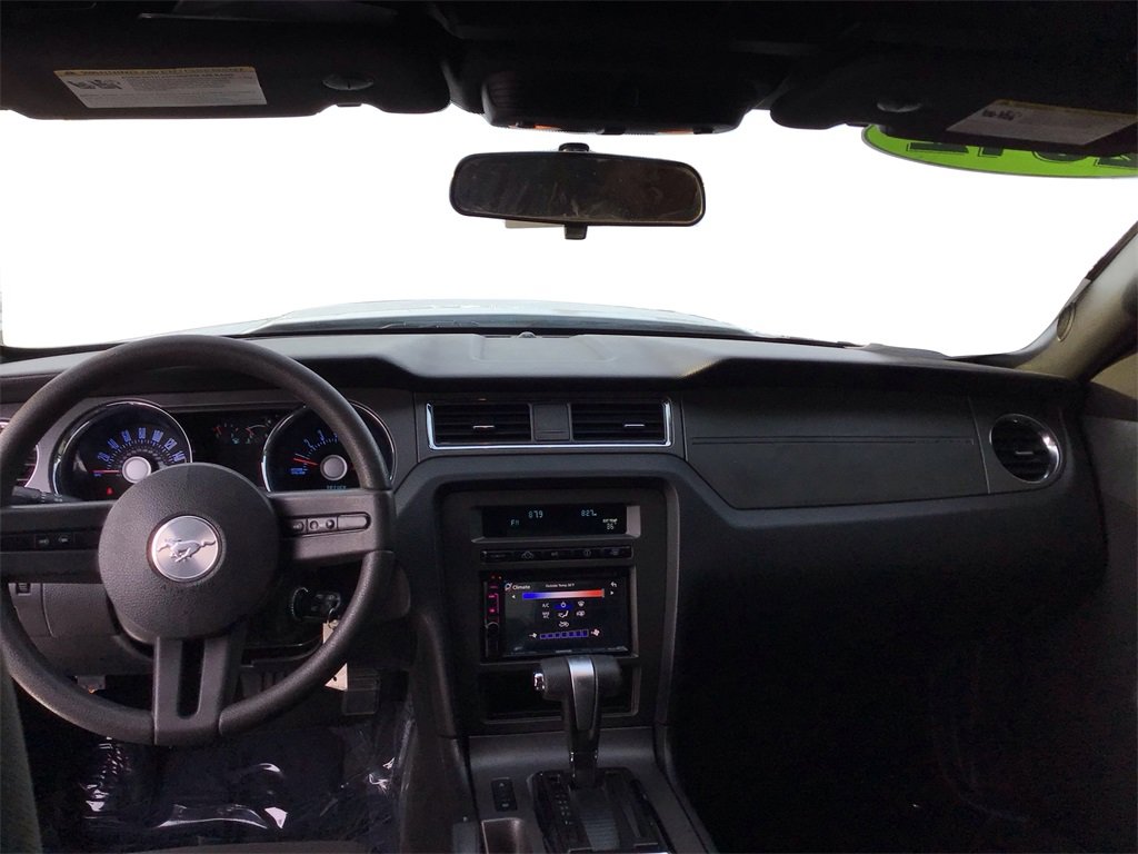 Used 2012 Ford Mustang Convertible image 23