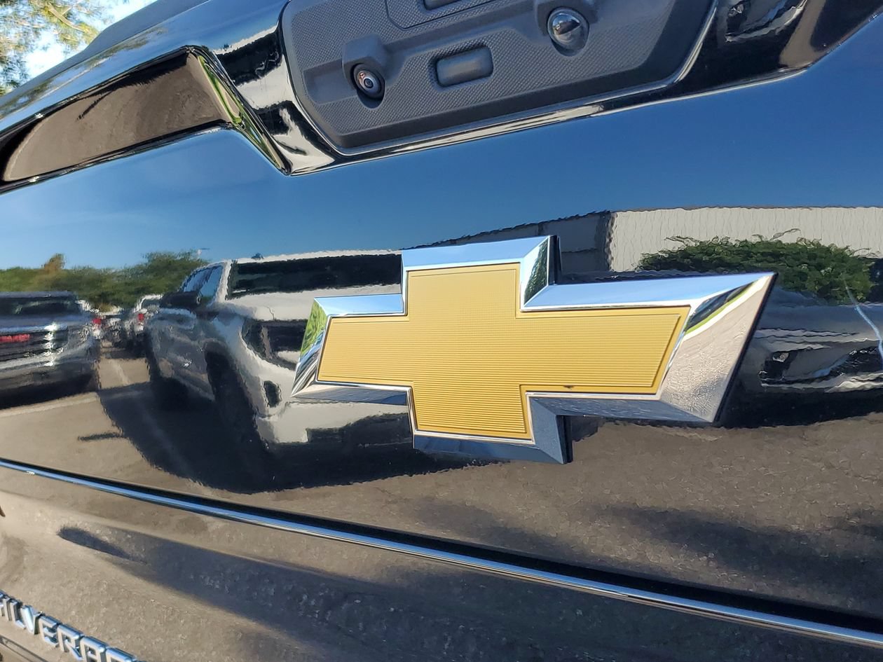 Used 2026 Chevrolet Silverado 1500 Custom AWD/4WD image 6