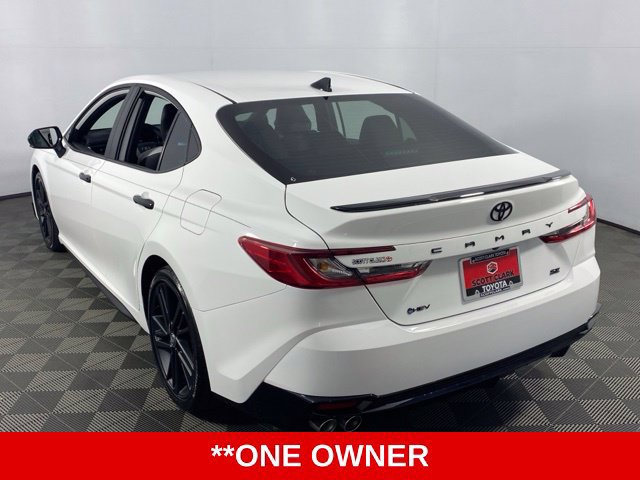 Used 2026 Toyota Camry Hybrid w/ Convenience Package FWD image 6