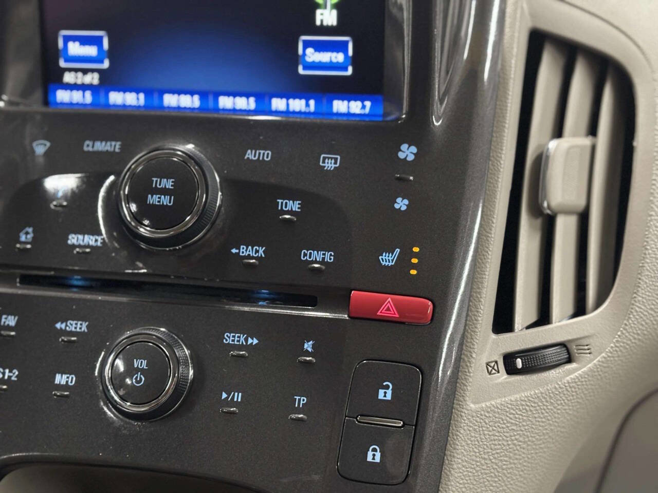 Used 2013 Chevrolet Volt Premium w/ Premium Trim Package FWD image 27