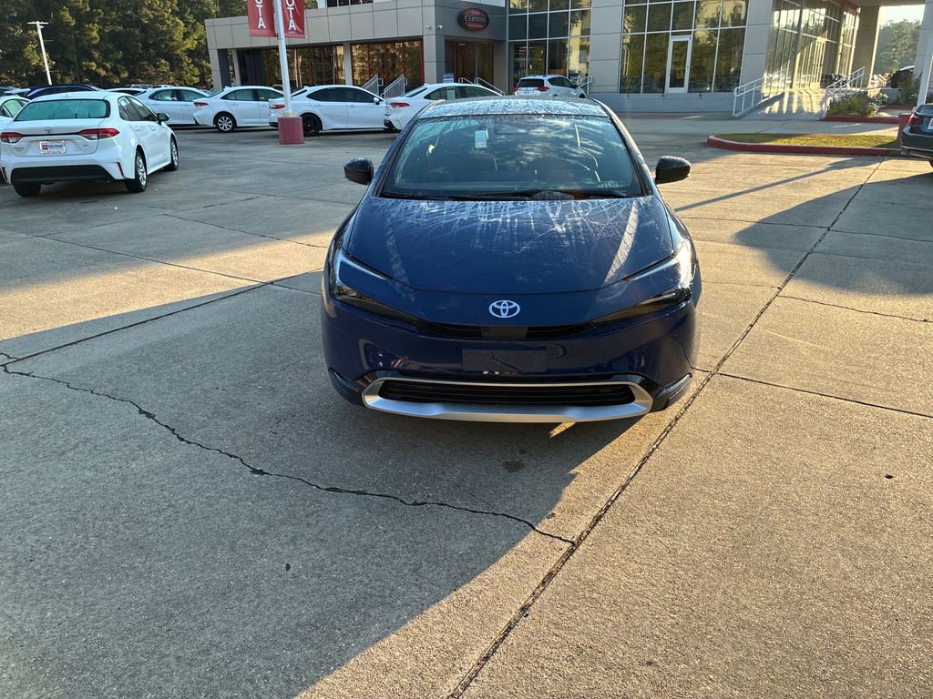 New 2026 Toyota Prius Plug-In Hybrid image 10
