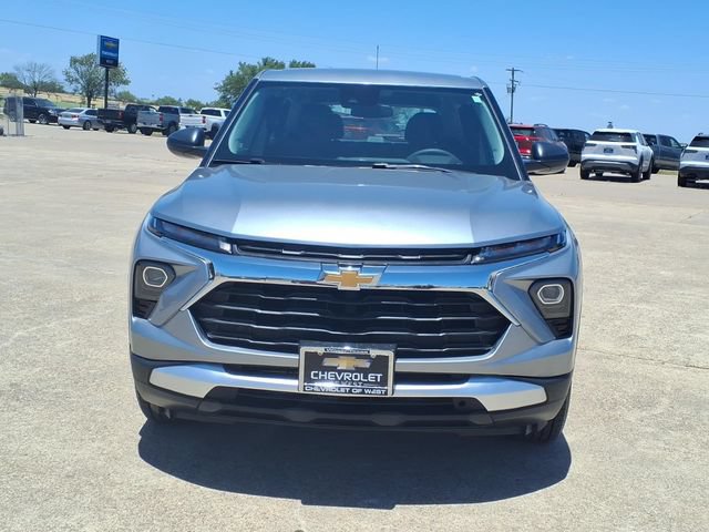 Used 2025 Chevrolet TrailBlazer LS AWD/4WD image 2