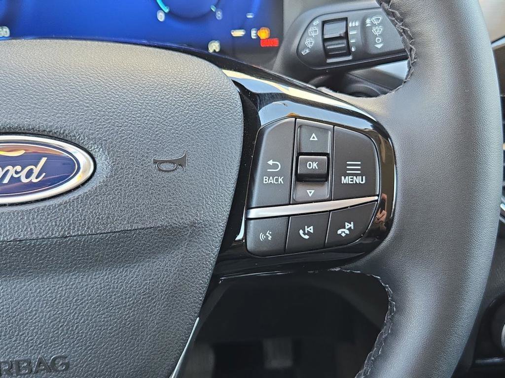 Used 2022 Ford Escape Titanium image 23