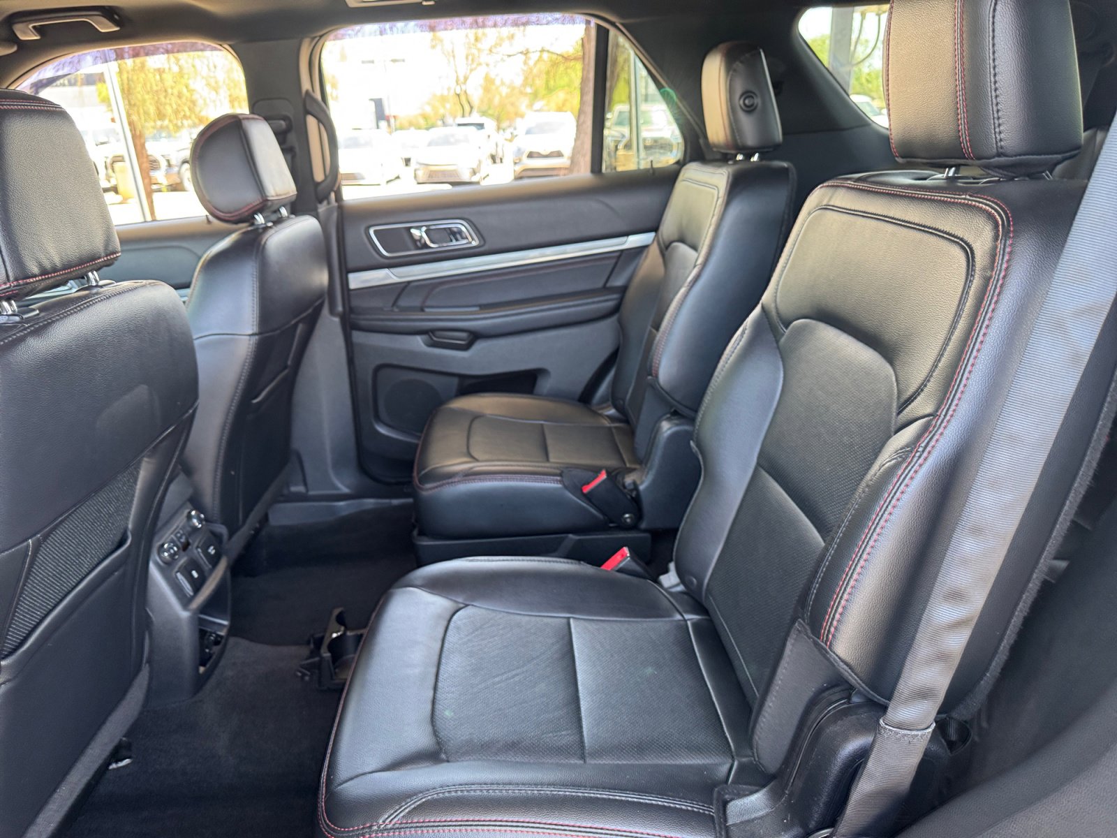 Used 2017 Ford Explorer Sport w/ Equipment Group 401A AWD/4WD image 17