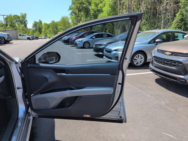 Used 2018 Toyota Camry XLE w/ Driver Assist Package FWD image 25