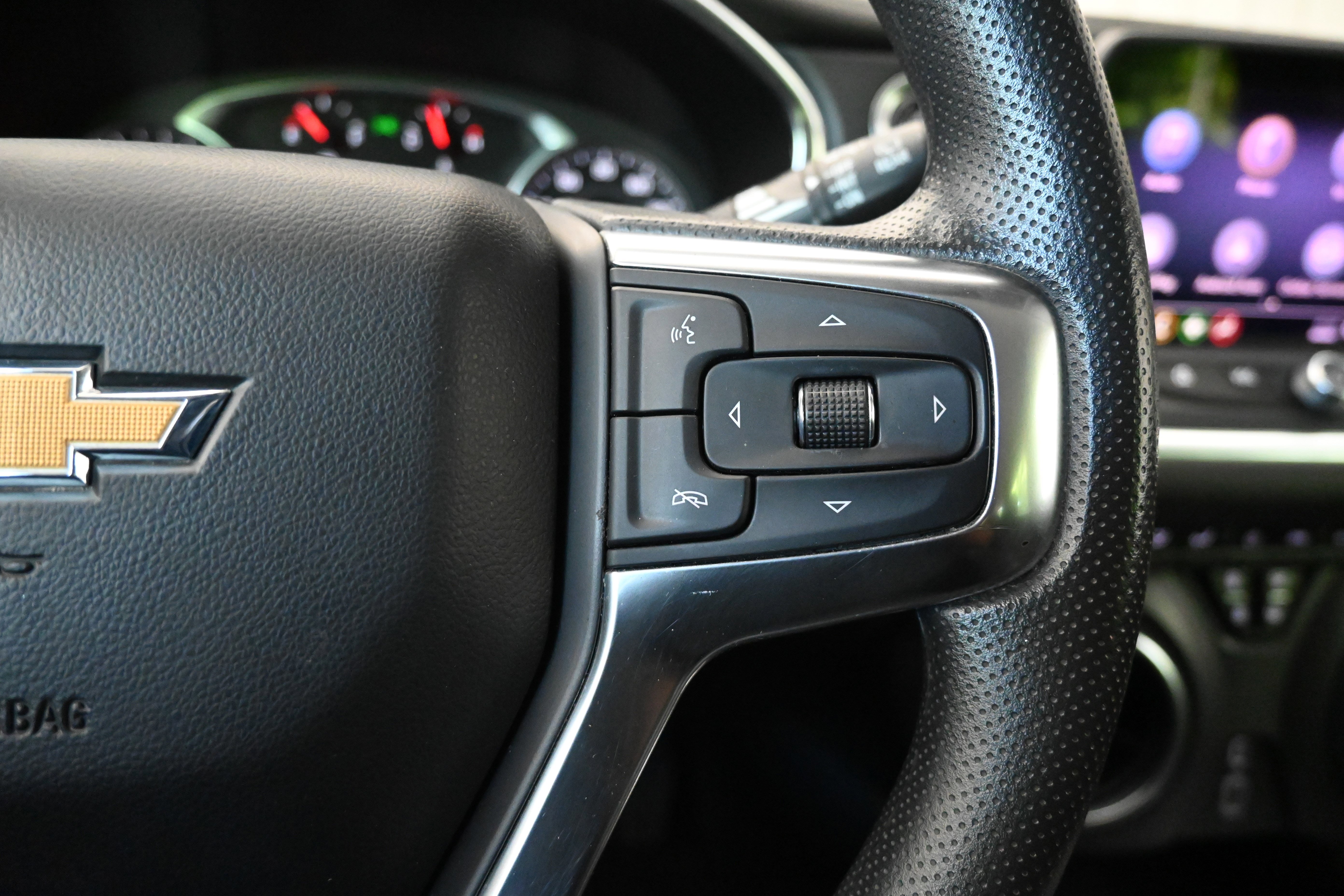 Used 2021 Chevrolet Blazer LT FWD image 19
