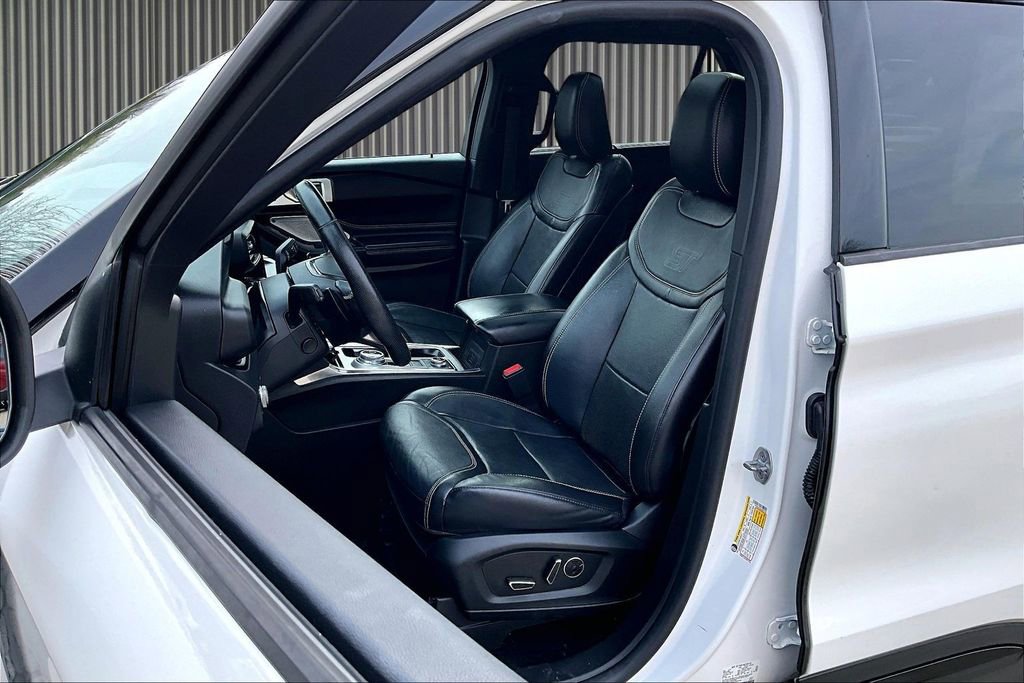 Used 2020 Ford Explorer ST w/ Premium Technology Package image 26