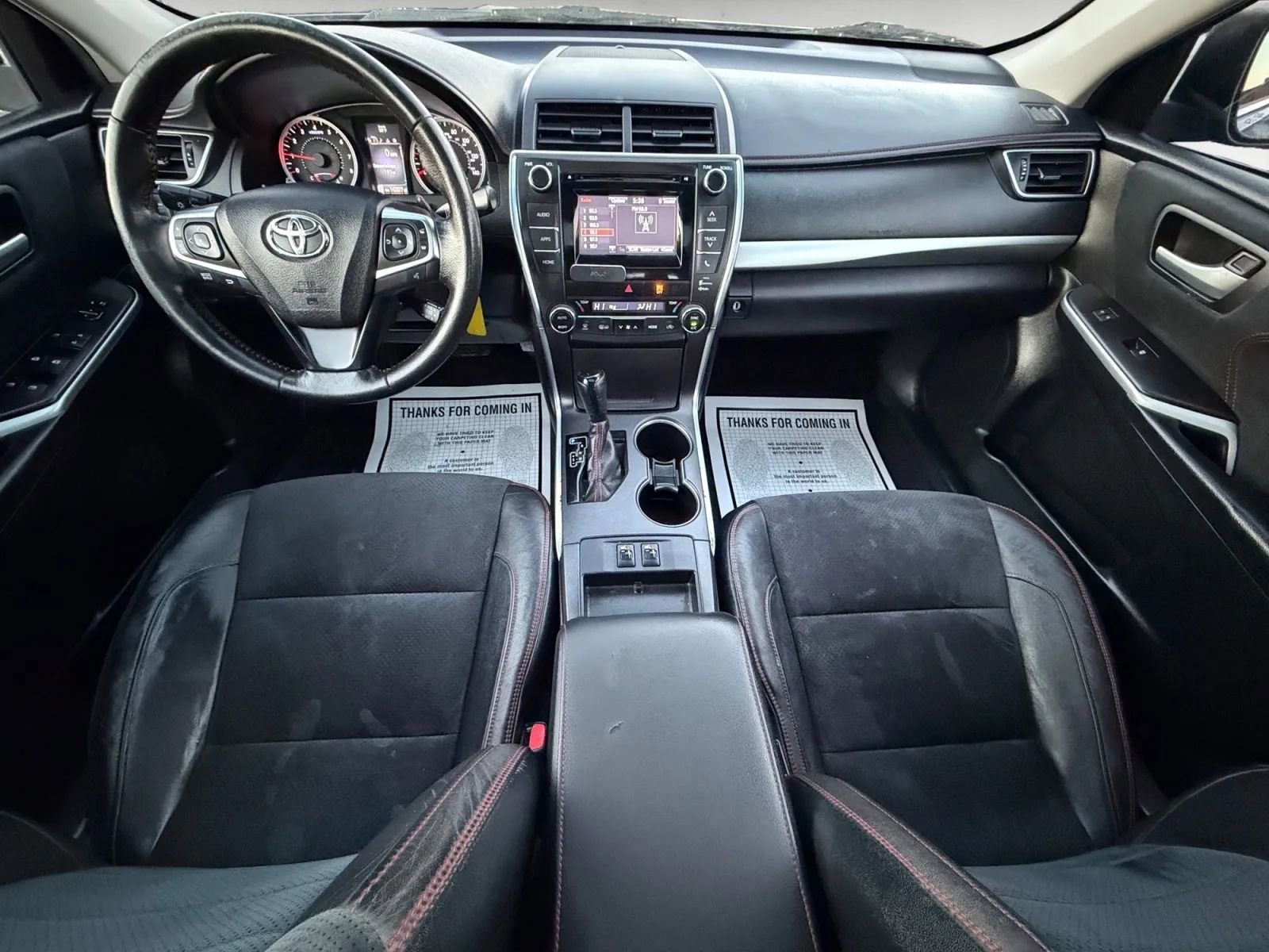 Used 2015 Toyota Camry XSE image 9