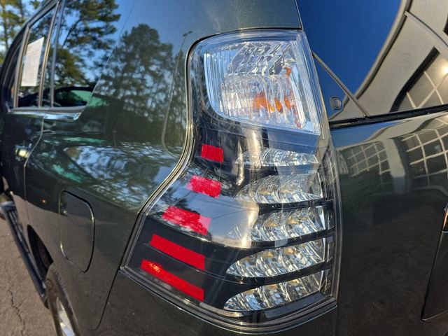 Used 2023 Lexus GX 460 w/ Black Line Special Edition AWD/4WD image 34