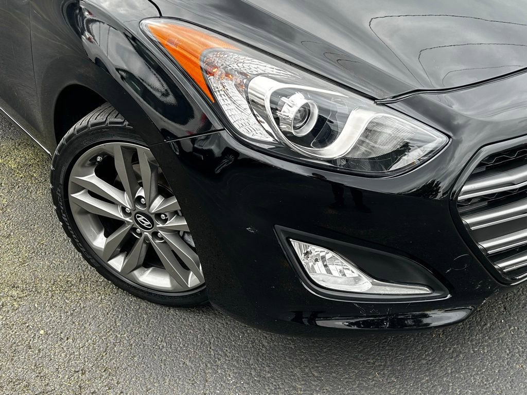 Used 2016 Hyundai Elantra GT w/ Option Group 02 FWD image 23