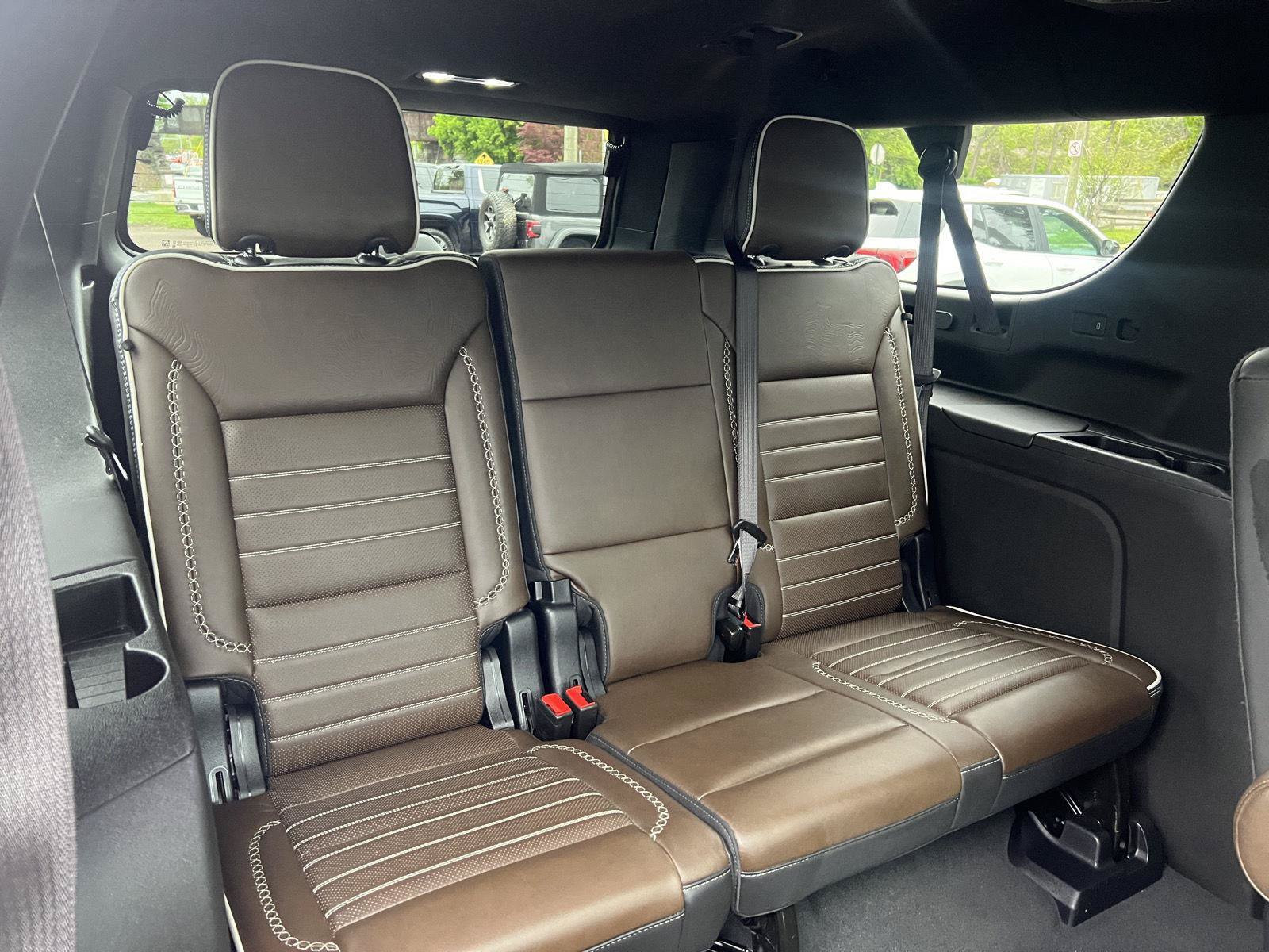 Used 2025 GMC Yukon XL Denali Ultimate AWD/4WD image 20