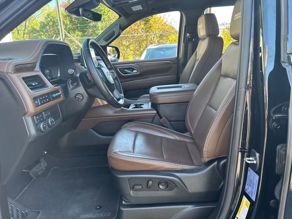 Used 2023 Chevrolet Tahoe High Country image 9