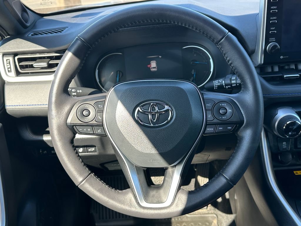 Used 2022 Toyota RAV4 XSE AWD/4WD image 19