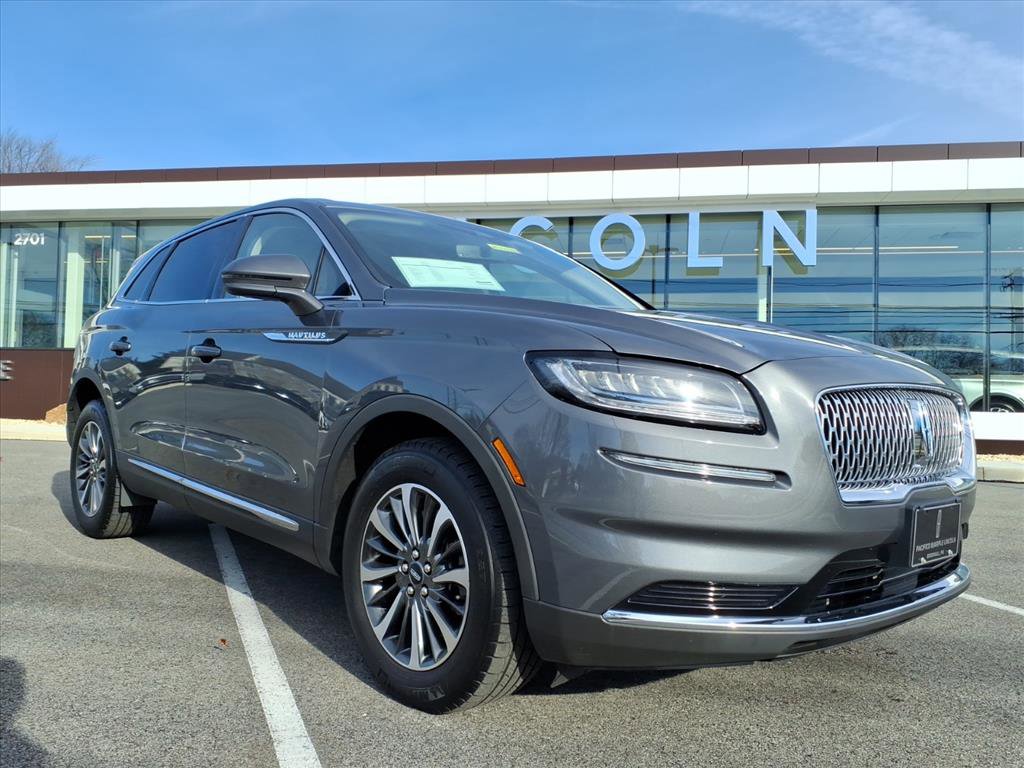 Certified 2022 Lincoln Nautilus AWD w/ Premium Package image 2
