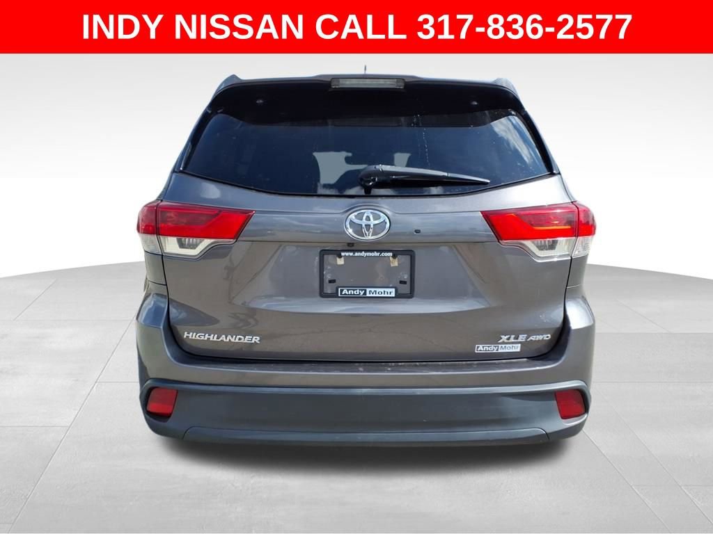 Used 2019 Toyota Highlander XLE image 7