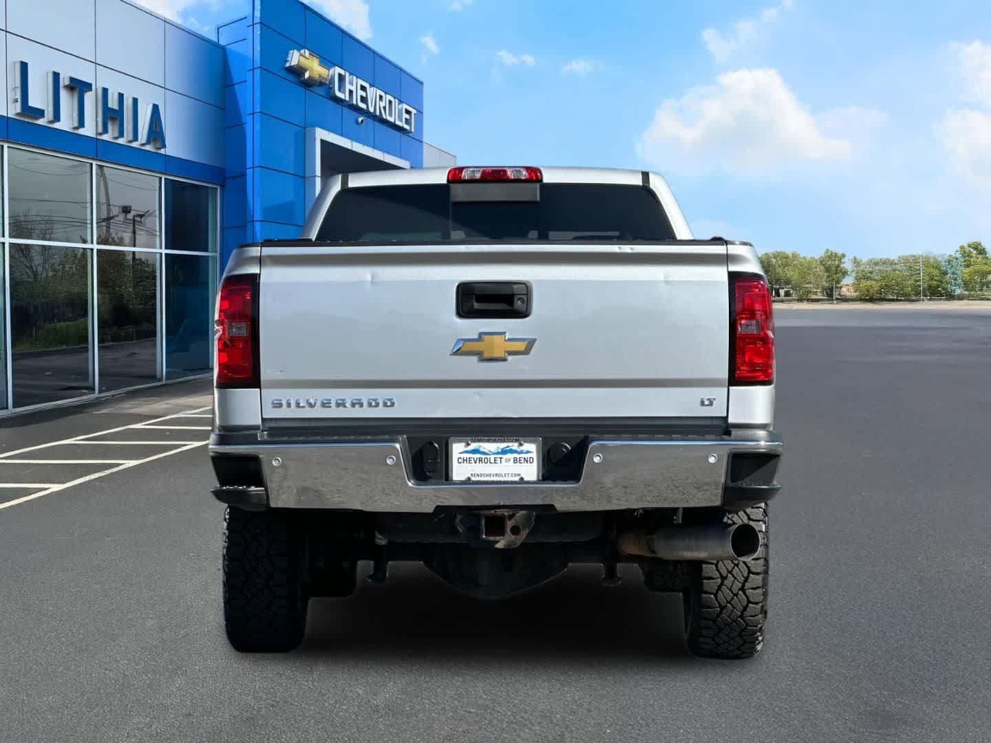 Used 2015 Chevrolet Silverado 2500 LT w/ LT Convenience Package AWD/4WD image 7