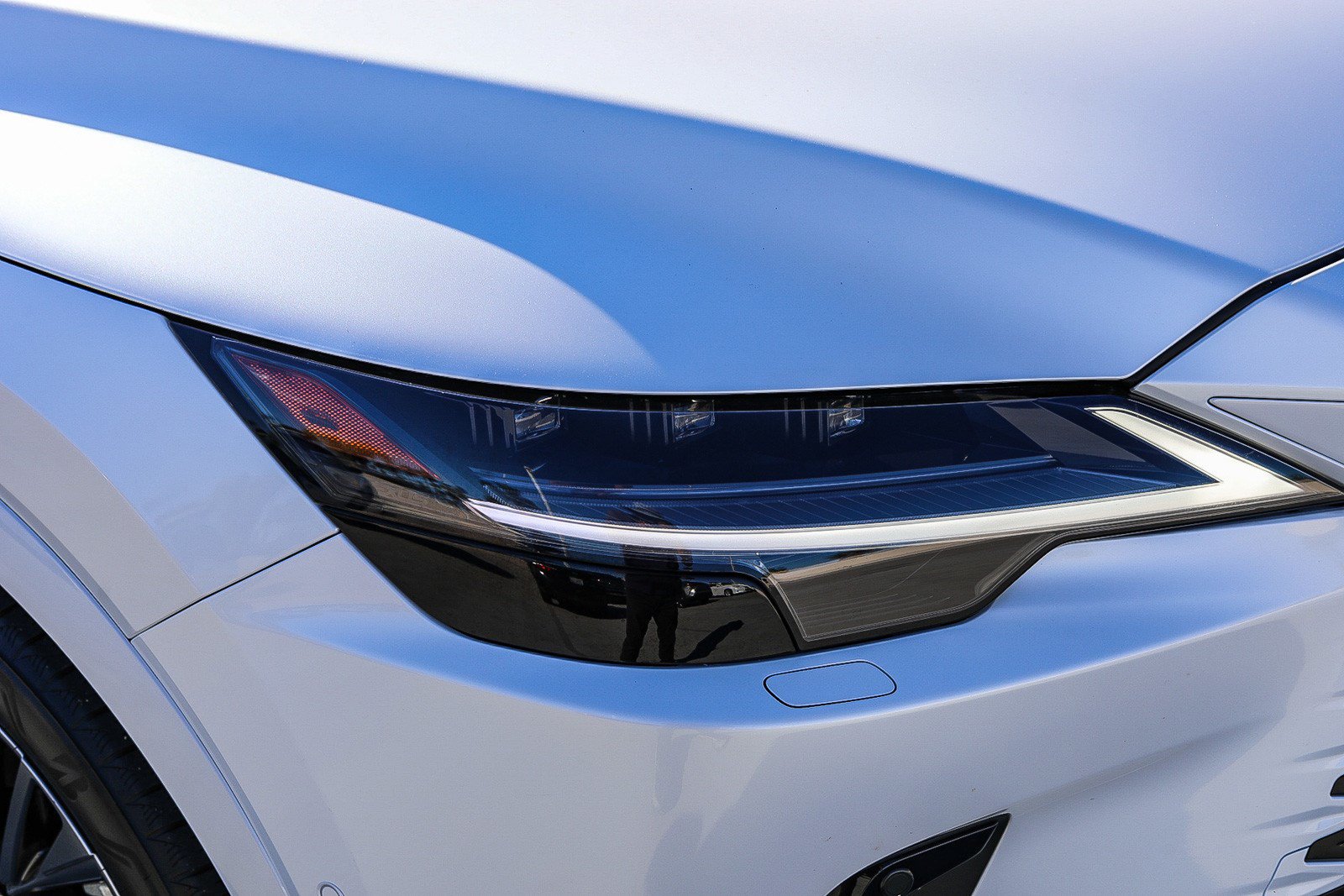 Certified 2026 Lexus RX 450h AWD w/ Convenience Package image 8