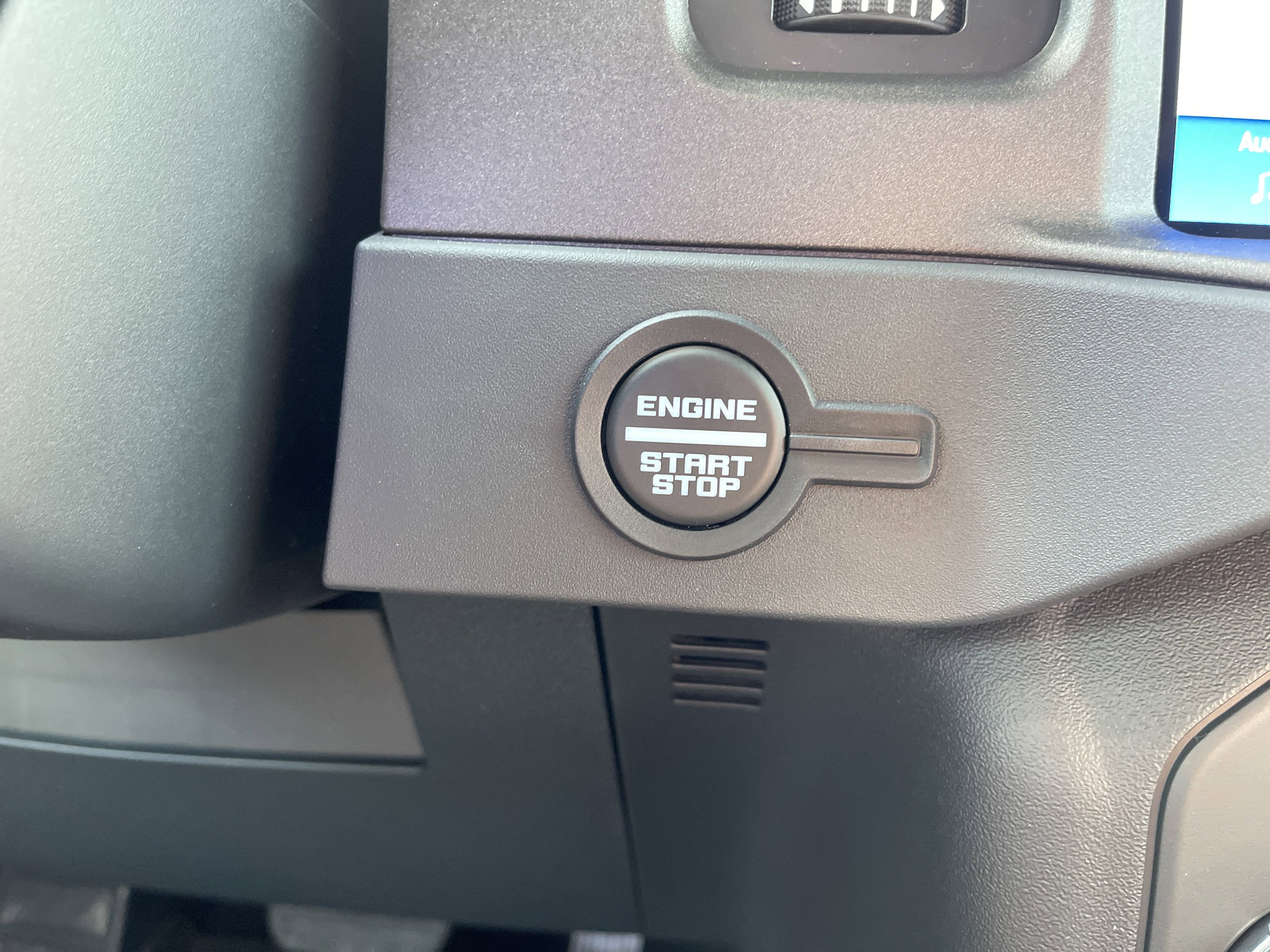 New 2025 Ford Bronco Badlands image 21