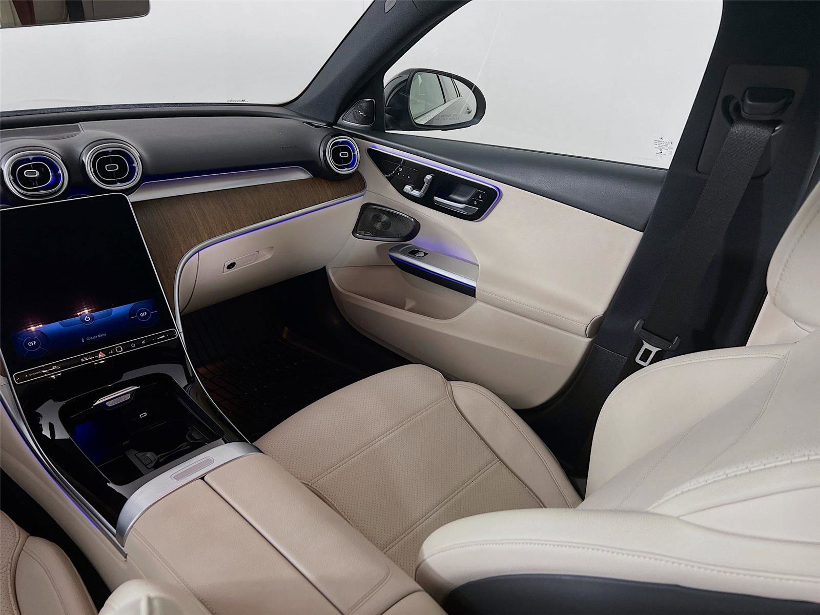 Certified 2022 Mercedes-Benz C 300 4MATIC Sedan image 22