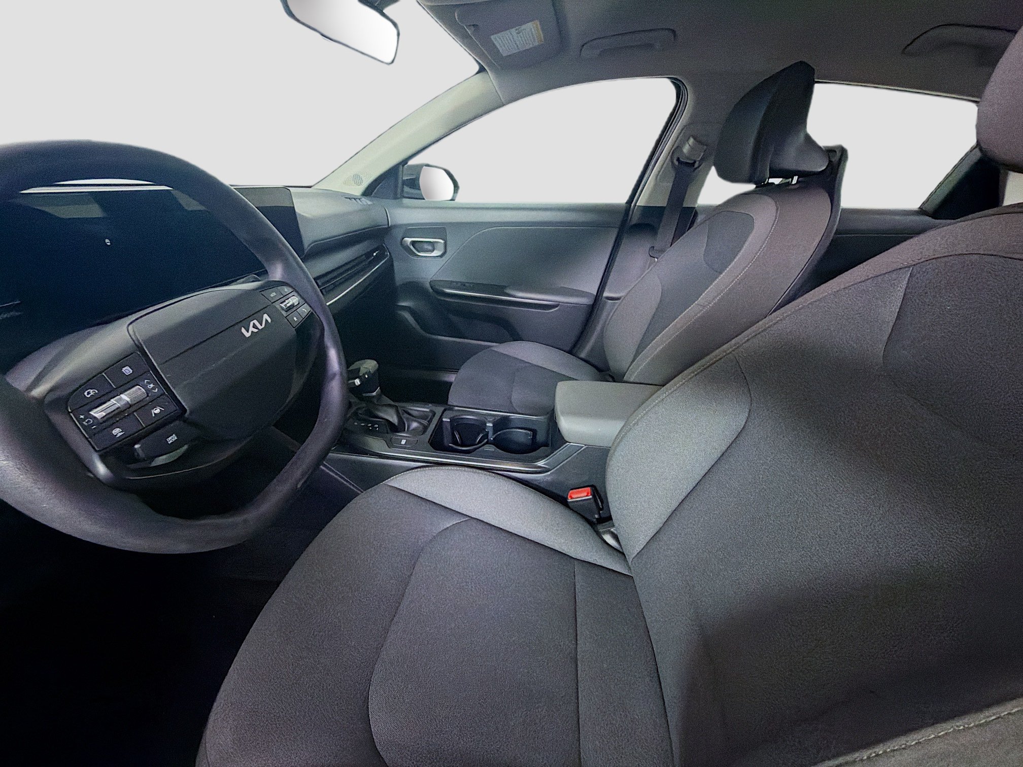 Used 2025 Kia K4 FWD image 13