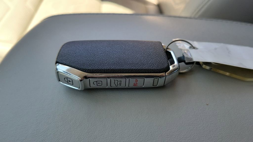 Used 2022 Kia Telluride SX w/ SX Prestige Package AWD/4WD image 28