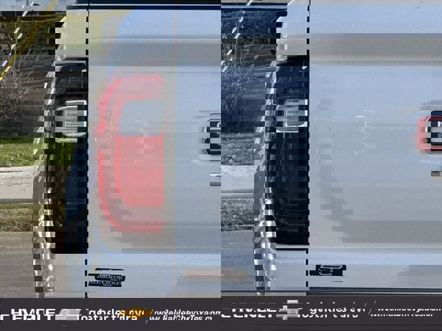 Certified 2024 GMC Canyon Denali image 8