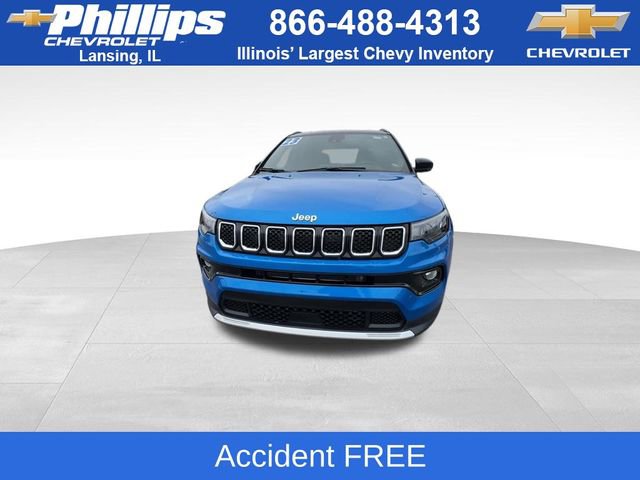 Used 2023 Jeep Compass Limited image 3